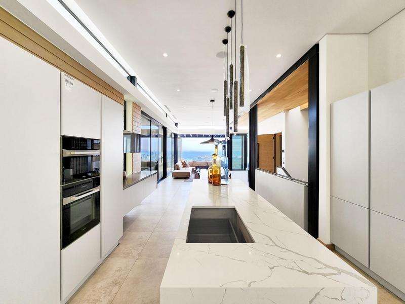 3 Bedroom Property for Sale in Bantry Bay Western Cape